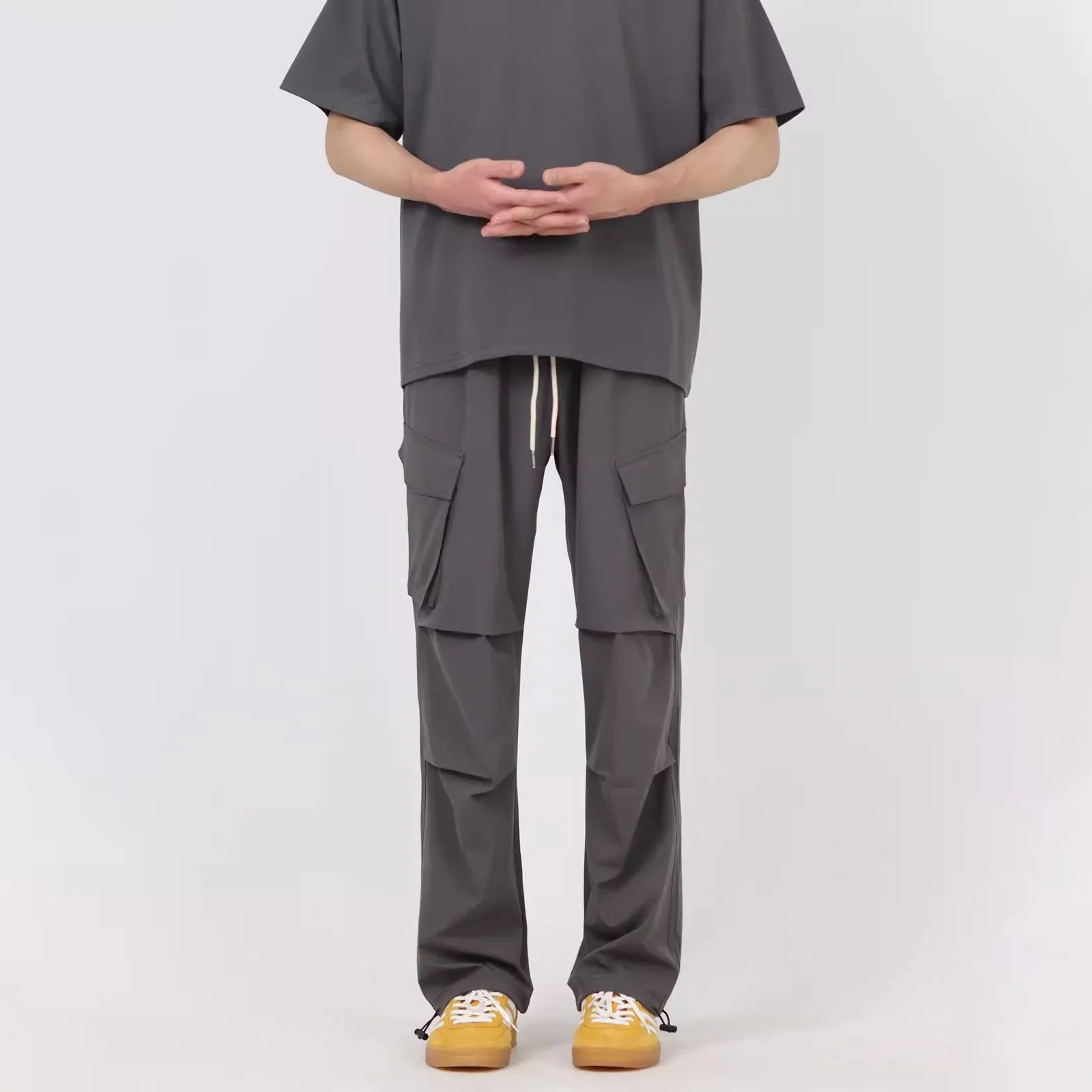 Comfort Fit Cargo Pants with Pockets