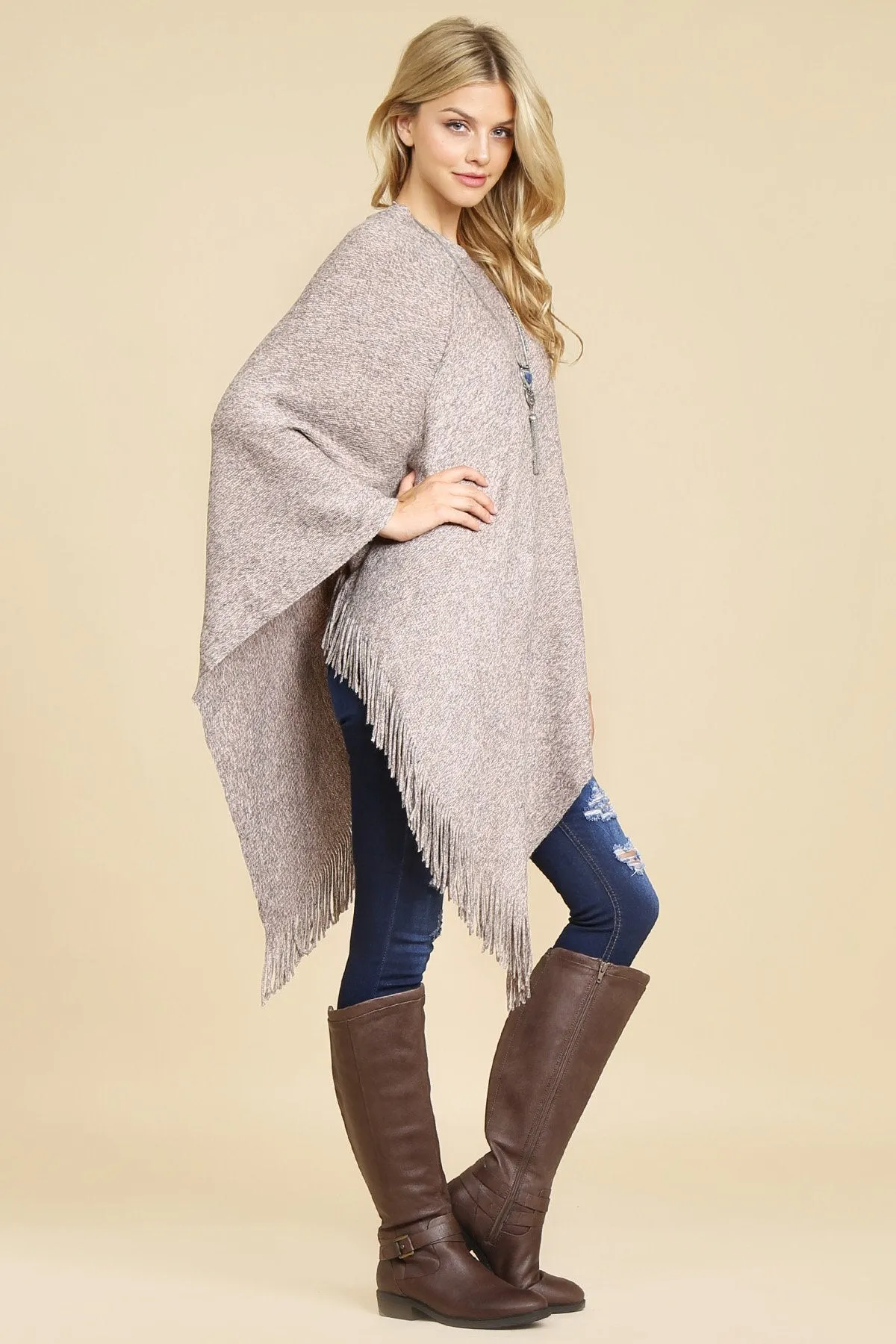 Hdf2101pl - Plum Tasseled Poncho