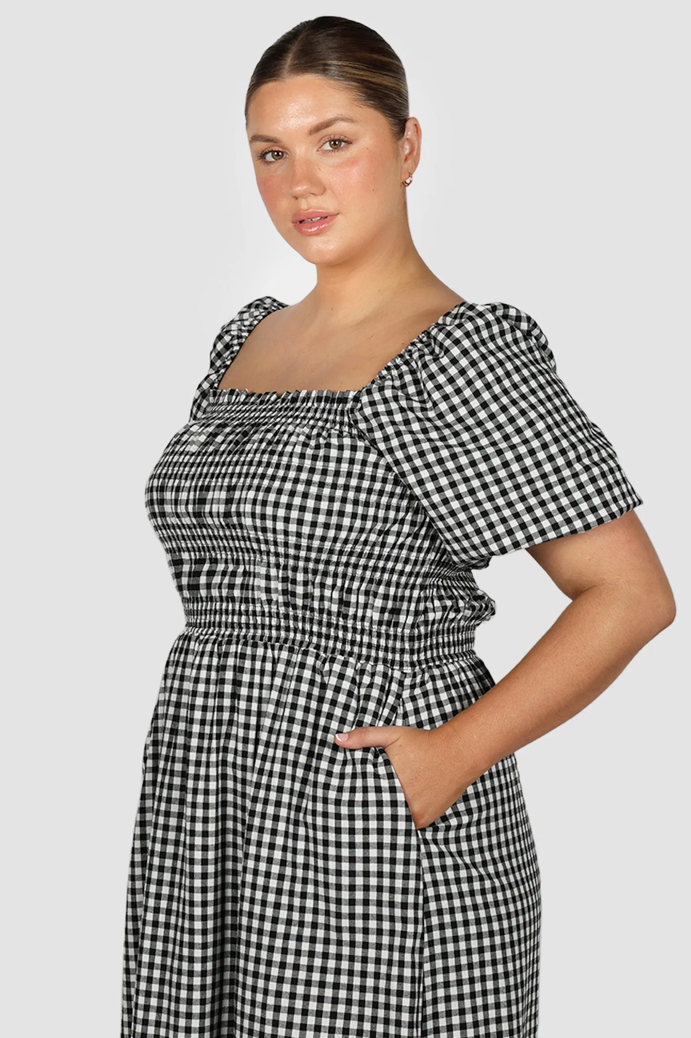 ISMAE MAXI DRESS B&W GINGHAM