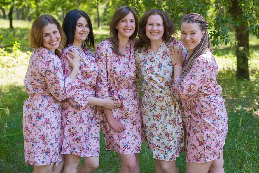 Pink Vintage Chic Floral Pattern Bridesmaids Robes